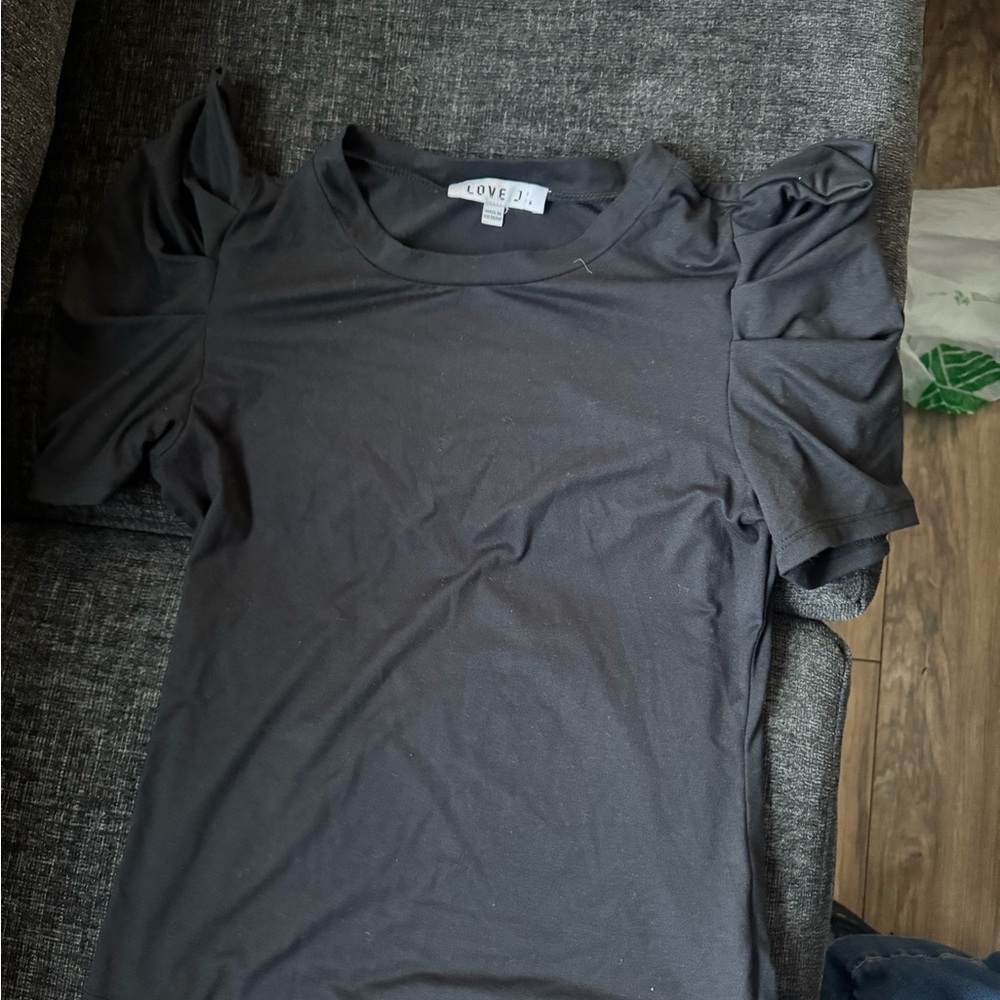 Love J Gray Ruffled Short Sleeve Tee